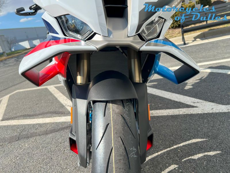 2025 BMW S 1000 RR Image 12