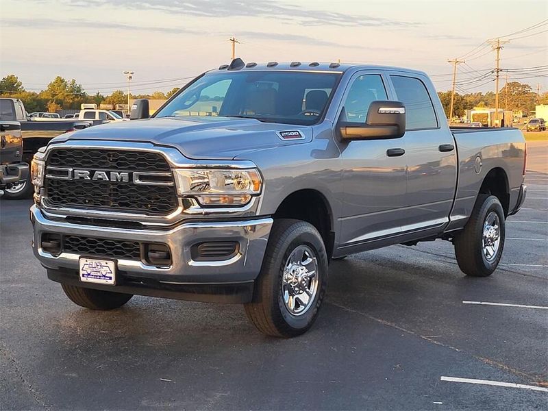 2024 RAM 2500 Tradesman Crew Cab 4x4 6