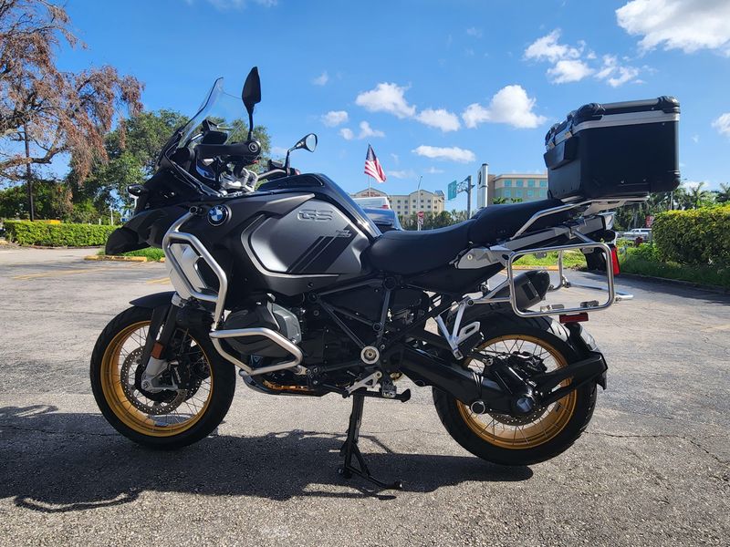 2021 BMW R 1250 GS Adventure Image 1