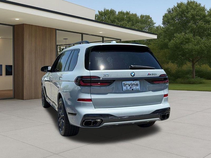 New 2027 BMW X7 M60iImage 12