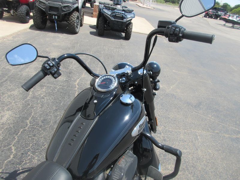 USED 2023 HARLEY SOFTAIL HERITAGE SOFTAIL CLASSIC 114 Image 16