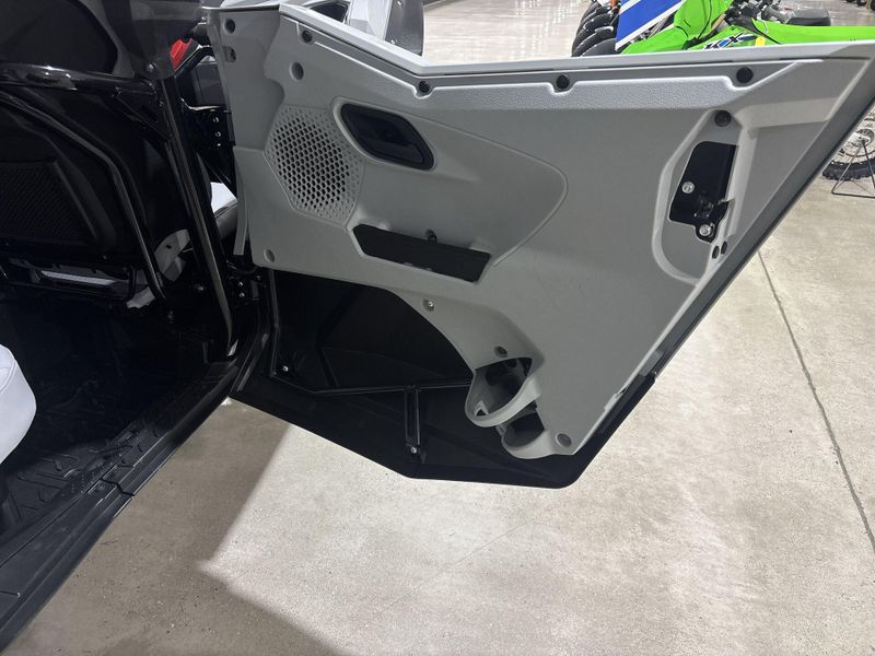 New 2026 Kawasaki TERYX5 H2 DELUXE ES Image 22
