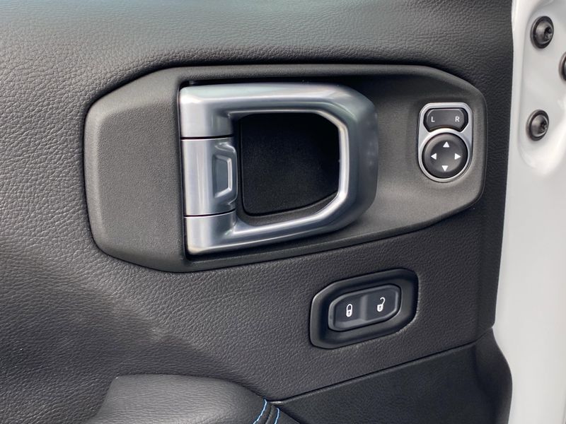 Used 2023 Jeep Wrangler 4xE Rubicon 4xeImage 18