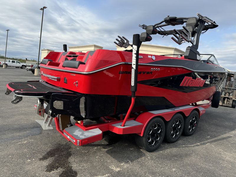 2025 MALIBU WAKESETTER 25 LSV Image 4