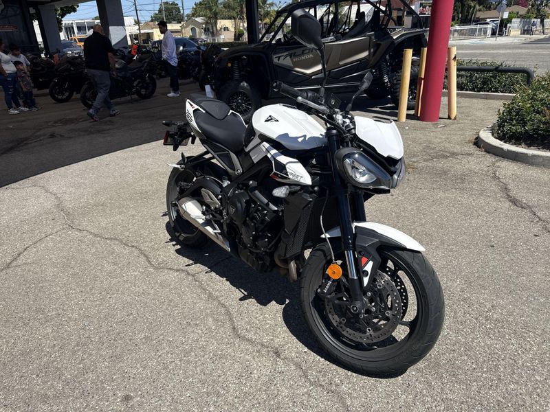 Used 2025 Triumph Street Triple 765 R Image 10