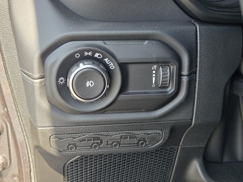 New 2026 Jeep Wrangler 4-door Sahara