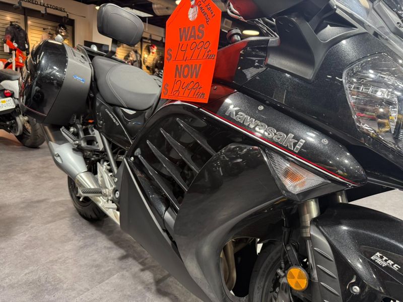 Used 2022 Kawasaki CONCOURS 14 ABS Image 10