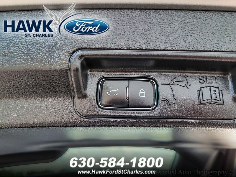 2022 Ford Explorer XLT photo 22