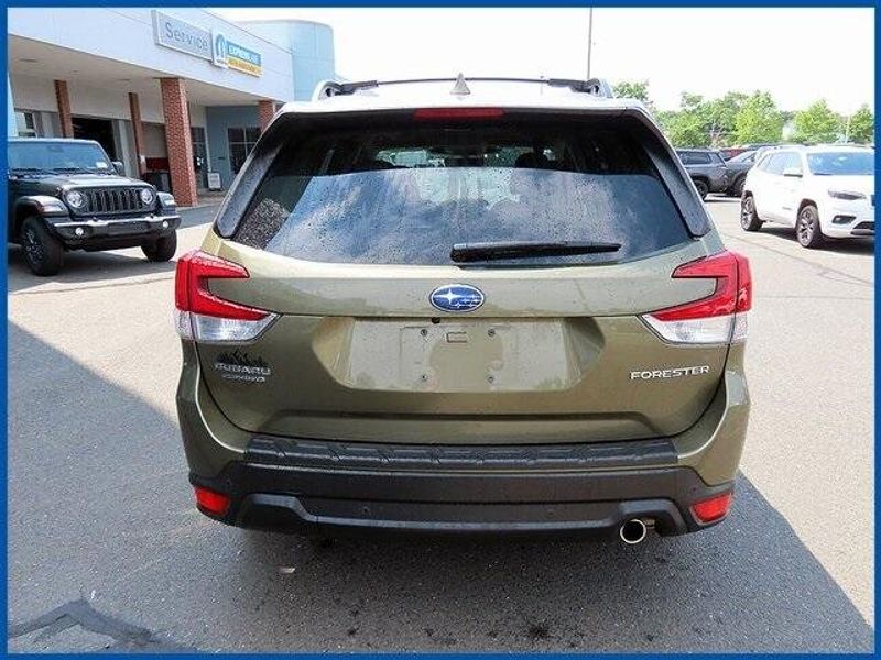 2023 Subaru Forester LimitedImage 5