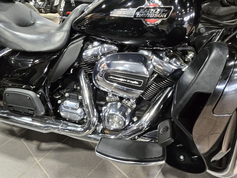 USED 2023 HARLEY ELECTRA GLIDE ULTRA LIMITED Image 3