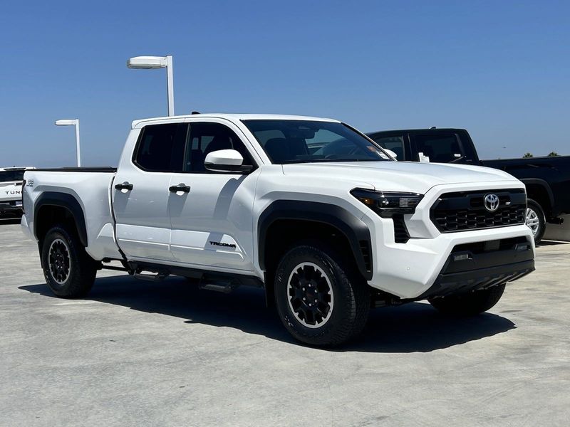 2024 Toyota Tacoma TRD Off RoadImage 2