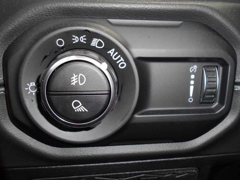 New 2025 Jeep Gladiator High Tide 4x4Image 22