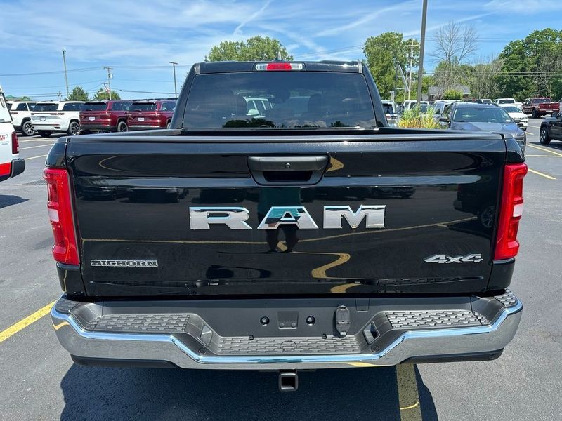 2025 RAM 1500 Big Horn Crew Cab 4x4 5