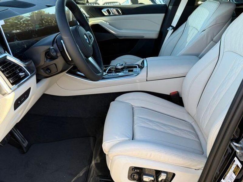 New 2026 BMW X5 xDrive40iImage 17