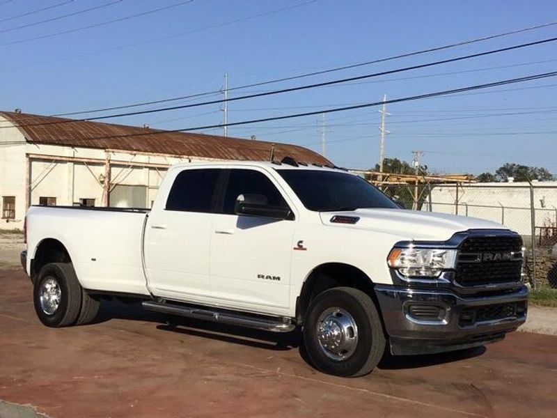 2022 RAM 3500 Big HornImage 5