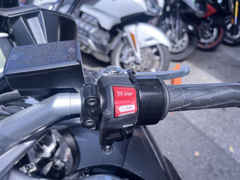 Used 2015 Yamaha FJR1300 Image 22