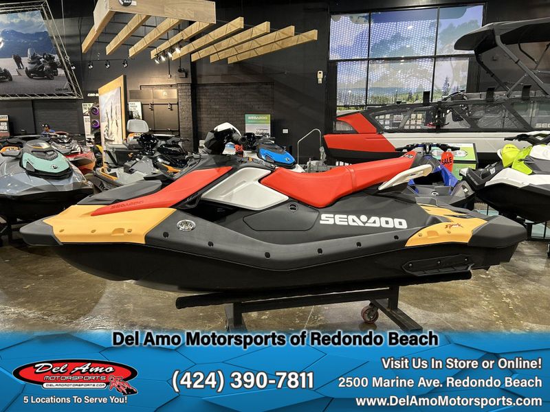 2024 Sea-Doo SPARK FOR 3 (SOUND SYSTEM) Image 17