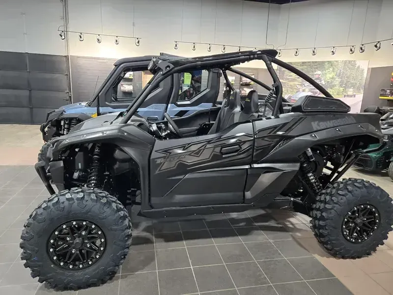 2025 Kawasaki TERYX KRX 1000 BLACKOUT EDITION MATTE SPARK BLACK Image 2