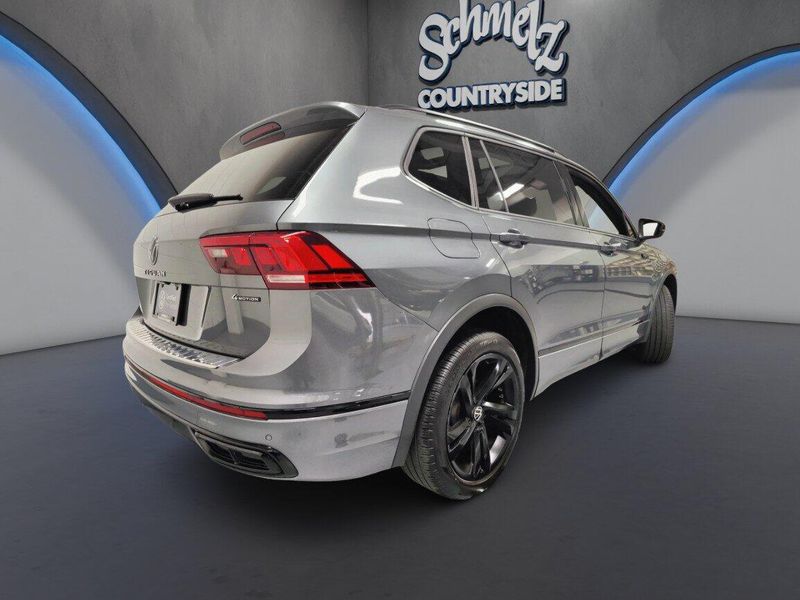 Used 2023 Volkswagen Tiguan SE R-Line Black AWD w/SunroofImage 12