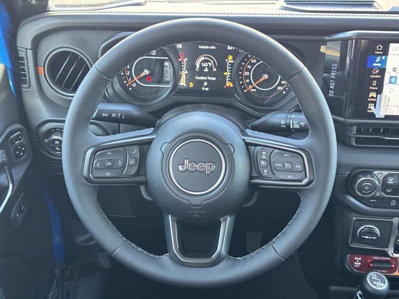 New 2026 Jeep Gladiator Mojave 4x4
