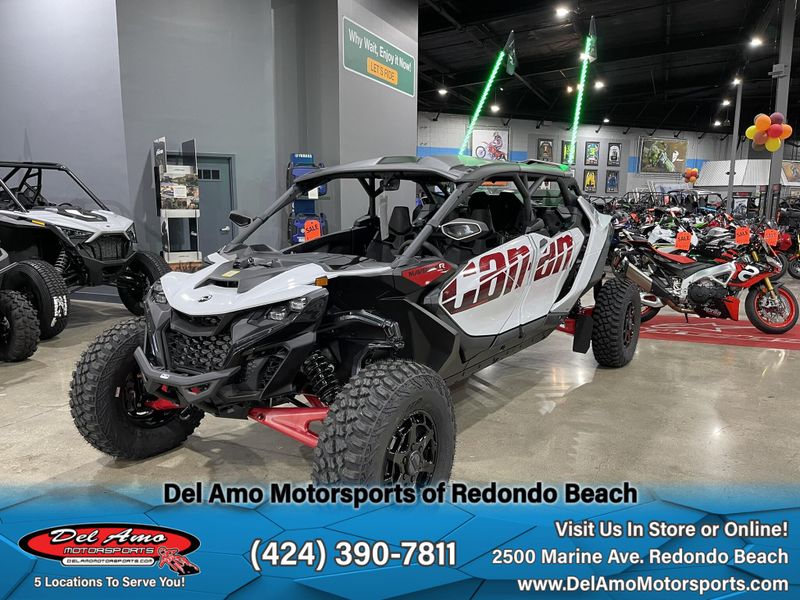 2025 Can-Am MAVERICK R MAX  999T DCTImage 3