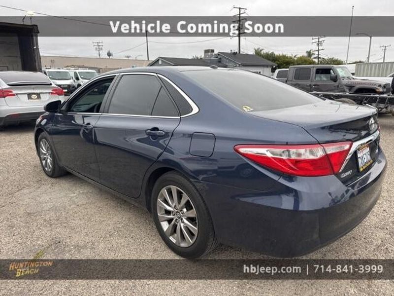 2017 Toyota Camry XLEImage 7