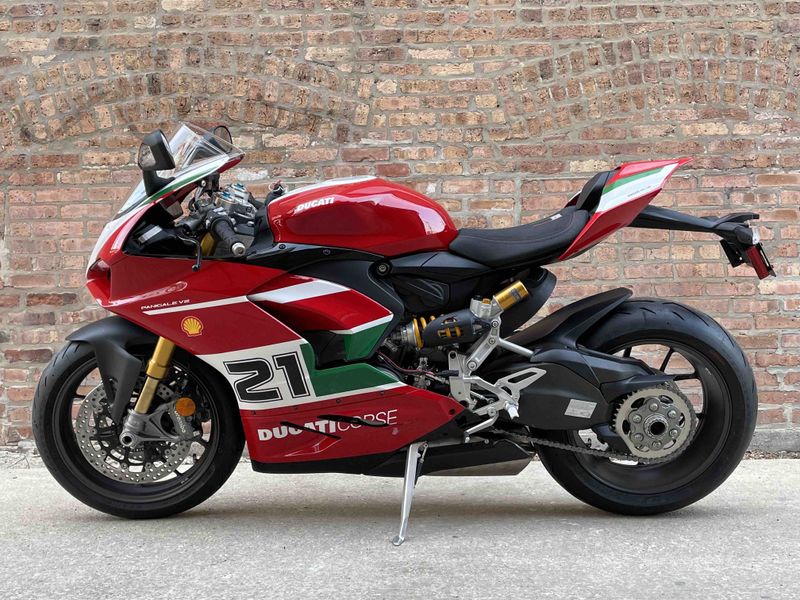 2023 Ducati Panigale V2 Bayliss 1st Championship 20th AnniversaryImage 4