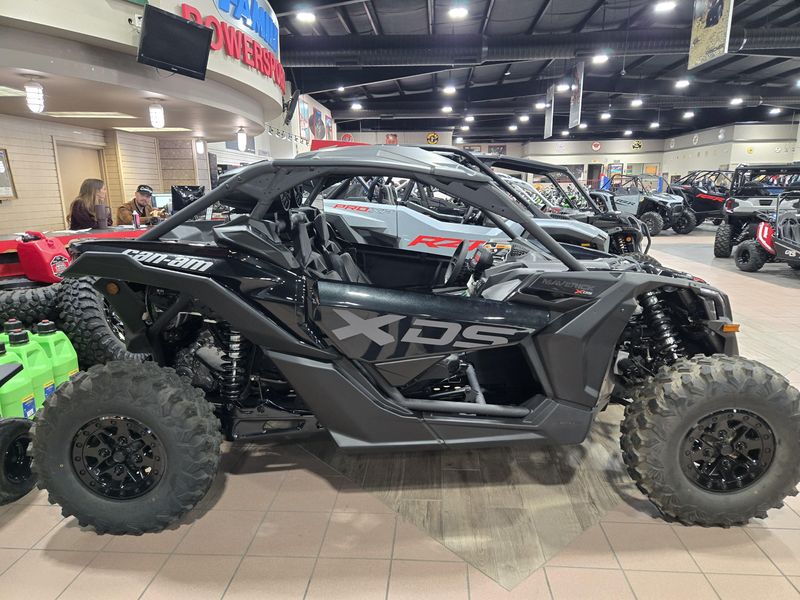 2025 Can-Am MAVERICK X3 X DS TURBO RR TRIPLE BLACKImage 1