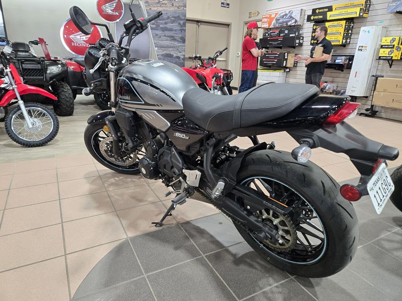 USED 2023 KAWASAKI Z650RS ABS Image 5