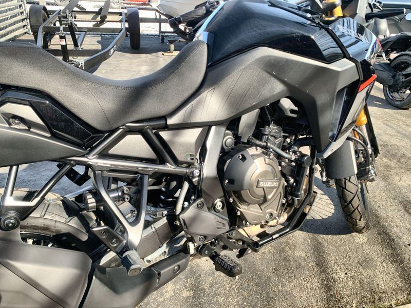 New 2025 Suzuki V-STROM 800DE Image 22