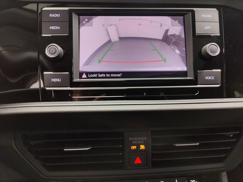 2024 Volkswagen Jetta SE w/Sunroof/Black Wheel PkgImage 16