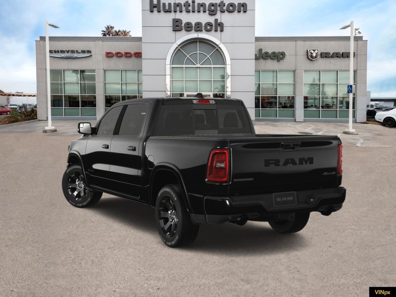 2025 RAM 1500 Big Horn Crew Cab 4x4Image 4