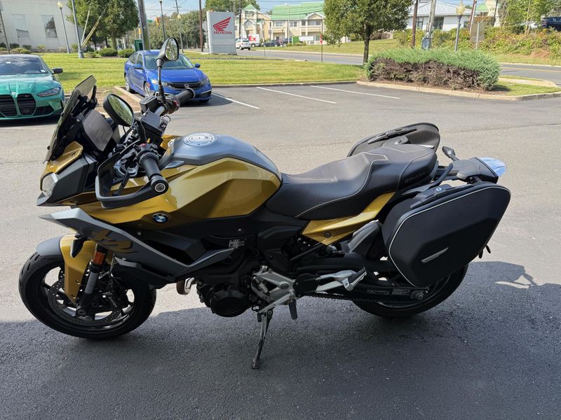 2021 BMW F 900 XRImage 2