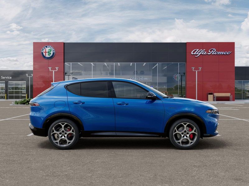 New 2025 Alfa Romeo Tonale AwdImage 38