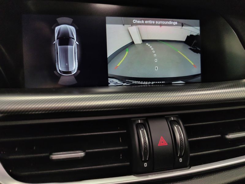 Used 2025 Alfa Romeo Stelvio Veloce Premium AWD w/SunroofImage 27