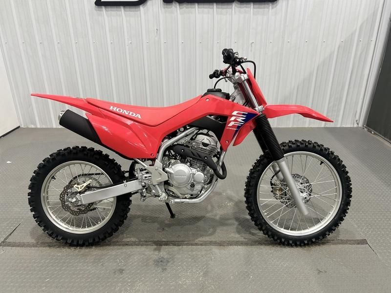 2025 Honda CRF 250F RED Image 2