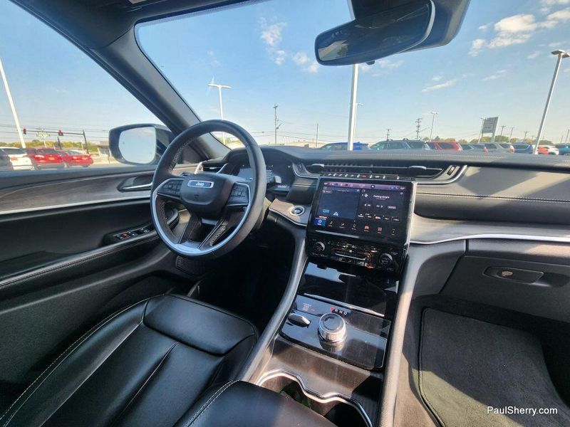 2024 Jeep Grand Cherokee Limited Black photo 2