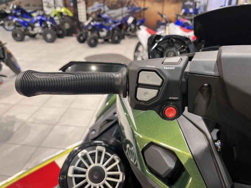 New 2025 Kawasaki JET SKI ULTRA 160LX Image 17