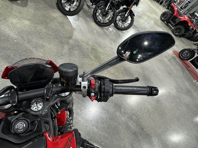 New 2025 Ducati Monster Image 25