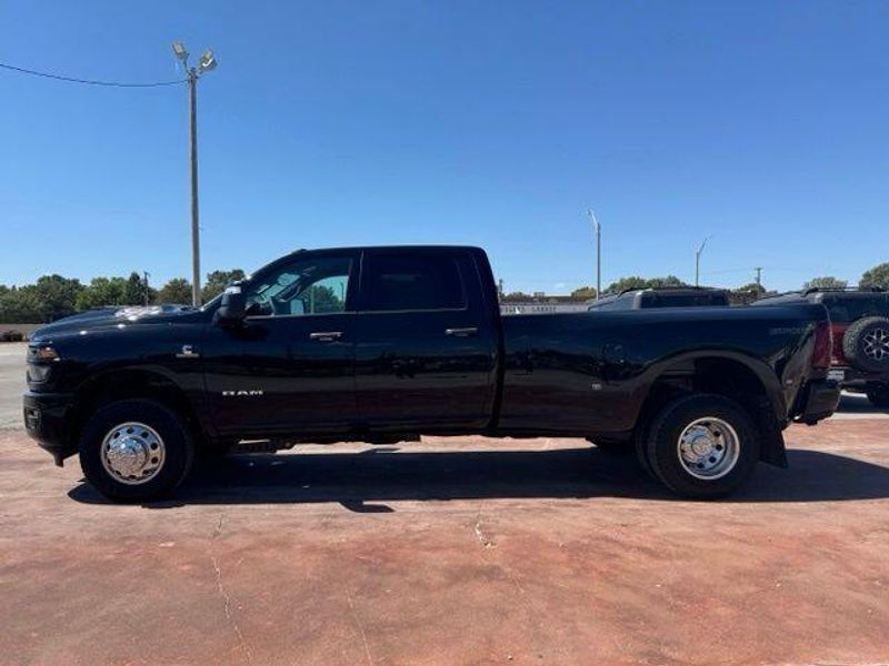 New 2027 RAM 3500 Big HornImage 9