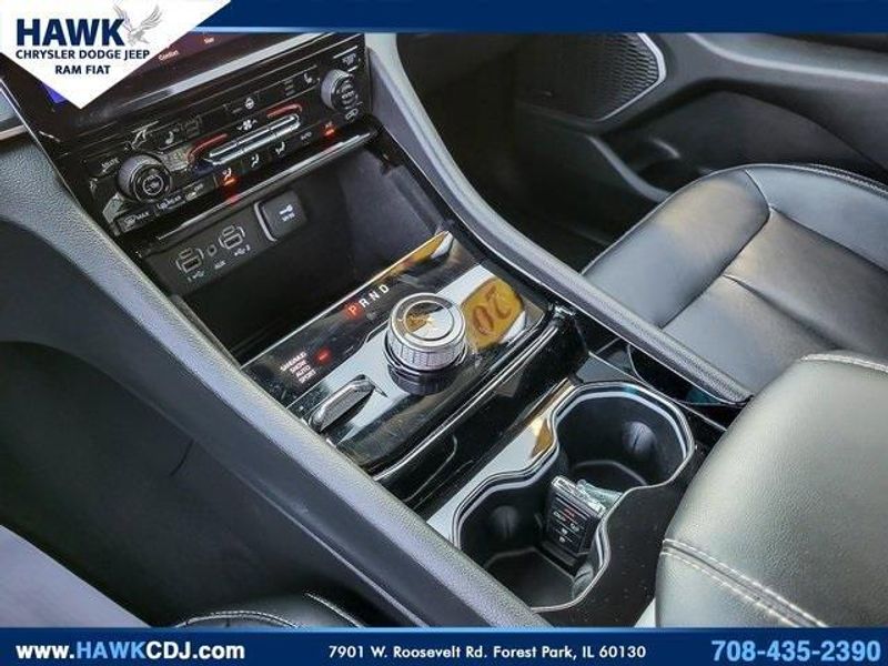 2022 Jeep Grand Cherokee Limited photo 20