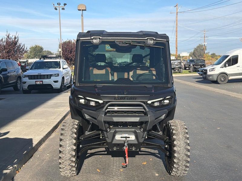 New 2026 Can-Am DEF MAX TEXCAB HD11 