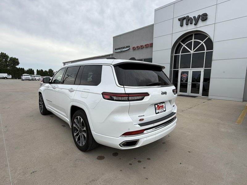 Used 2023 Jeep Grand Cherokee L OverlandImage 36