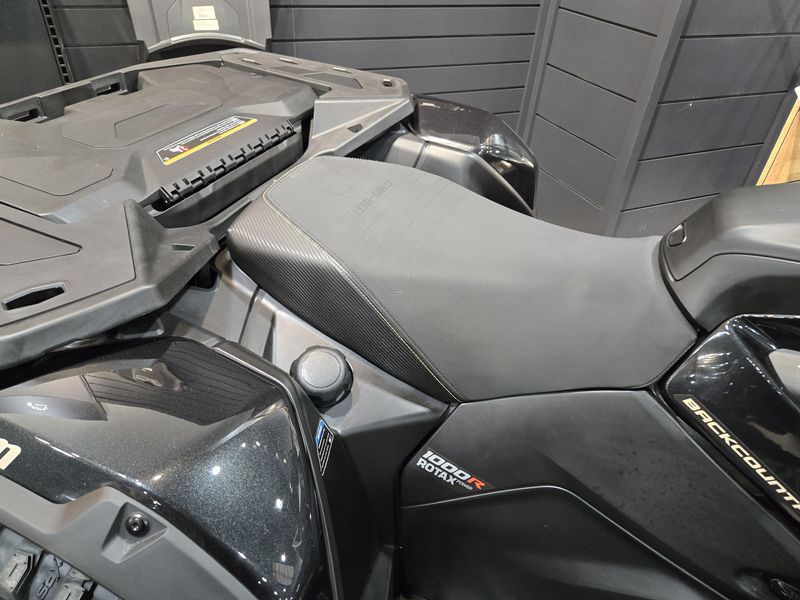 NEW 2026 CAN-AM OUTLANDER BACKCOUNTRY 1000R Image 12