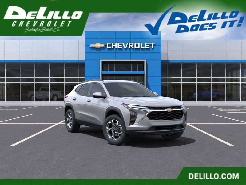 2025 Chevrolet Trax LTImage 1