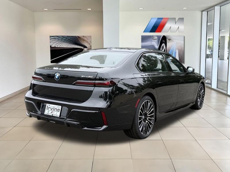 2025 BMW i7 eDrive50Image 6
