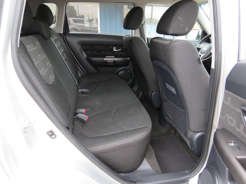 Used 2012 Kia Soul + 4dr Crossover 6AImage 20