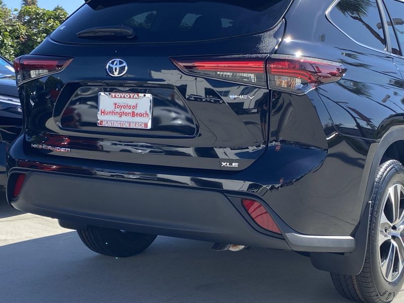 New 2025 Toyota Highlander Image 4