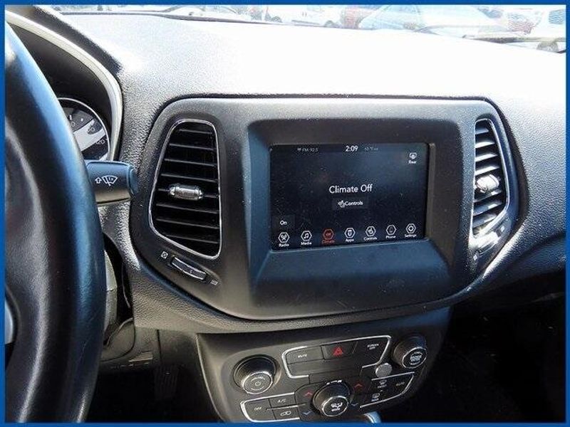 2020 Jeep Compass LatitudeImage 14