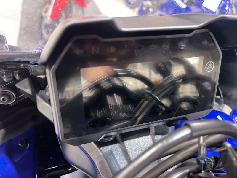 Used 2023 Yamaha YZF-R7 CA Image 18